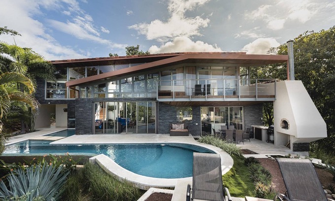 Playa Conchal House | Oceanfront Haven: 6 BR Home with Pool Near Playa Conchal