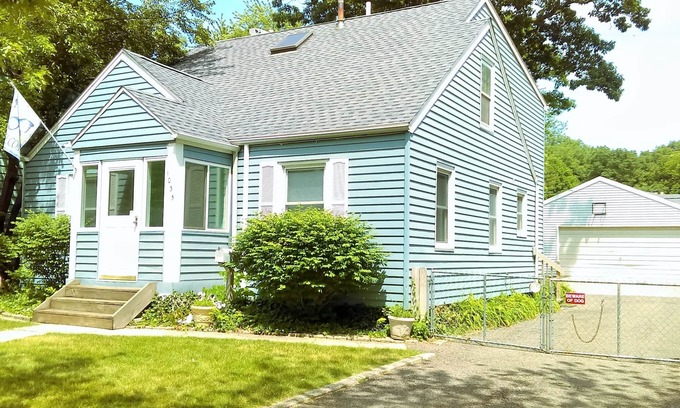 Miller Beach Cottage | Family-Friendly Beach Home with Pool and Ocean Views