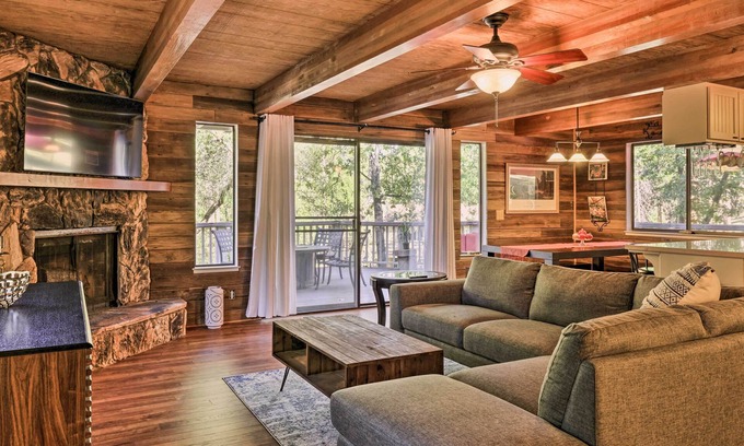 Groveland Cabin | Pet-Friendly Groveland Cabin with Wraparound Deck & Pool