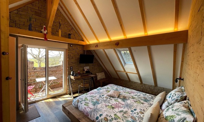 Dambach-la-Ville House | Inviting Room with Balcony and Fiber TV - Guest Rated 10/10