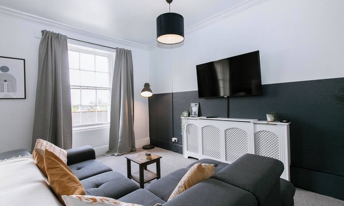 Exeter Apartment | Exceptional Hidden Apartment Steps from City Center