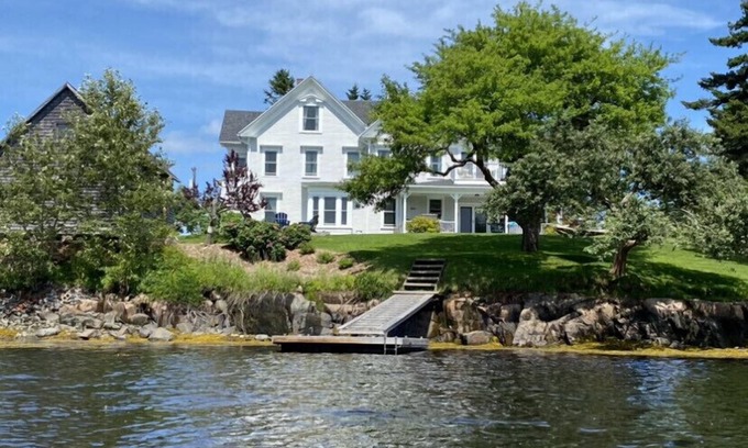 Tremont Other | Historic Oceanfront Home with Private Dock & Pool