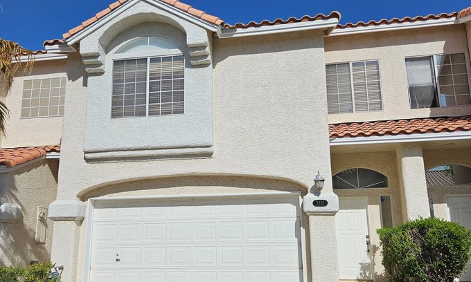 Spring Valley House | Cozy Getaway with Pool, Spa & 2 Bedrooms in Quiet Complex