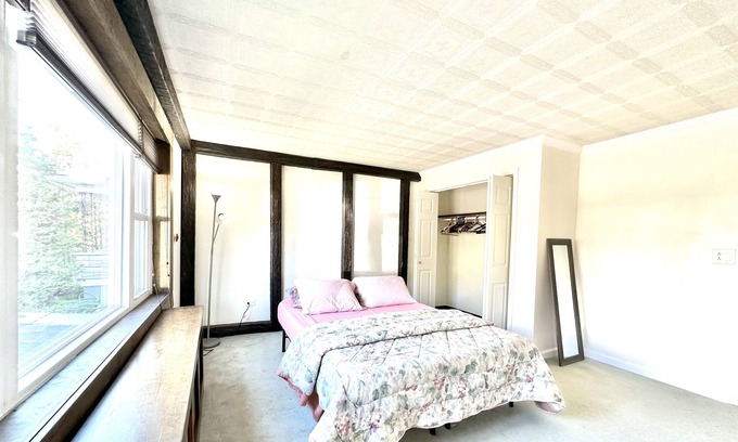 Mechanicsville House | Convenient Home Steps from Geisinger Hospital with Breakfast