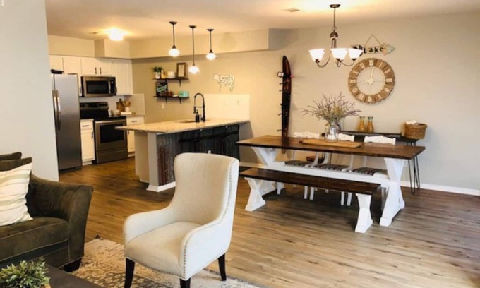 Comanche Point At Point Venture House | Stunning Resort Home with Breathtaking Lake Views