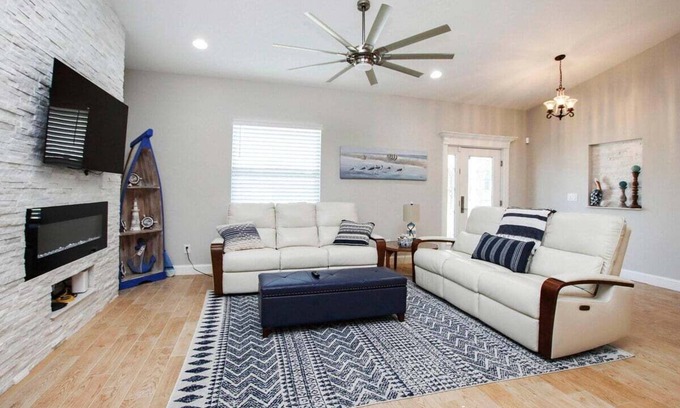 North Port House | Sunny South: Family-Friendly Retreat in North Port