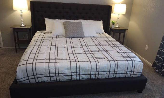 Yuma House | Mountain View Retreat: Family-Friendly & Guest Rated 10/10