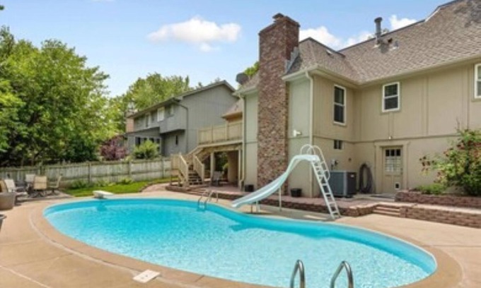 Leawood Southwest House | Idyllic Retreat with Pool, Arcade Games & 10/10 Guest Rating
