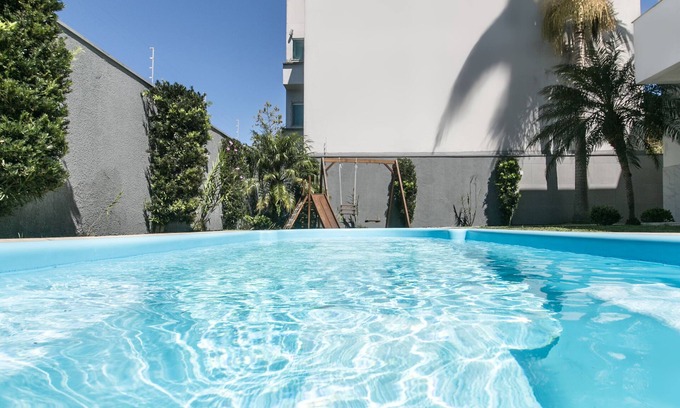 Nova Esperanca House | Inviting House with Pool, Backyard & Ocean Views - Rated 9.8