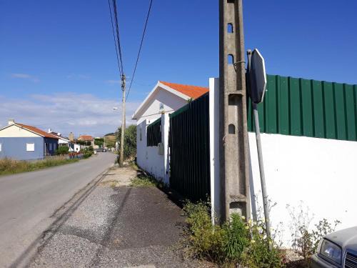 Mafra House | Beautiful 3-Bedroom House with Garden Near the Beach