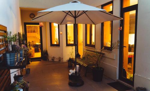 Paranhos House | Discover a Cozy 5-Bedroom Retreat with City Views in Porto