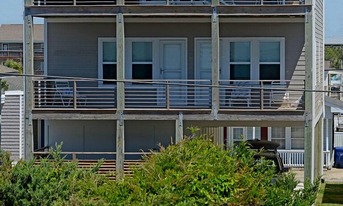 Atlantic Beach House | Ideal Beach House with Direct Ocean Access and Pool