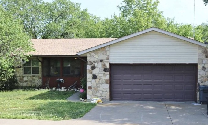 Hermann House | Inviting Retreat Near Downtown Hermann with Family Amenities