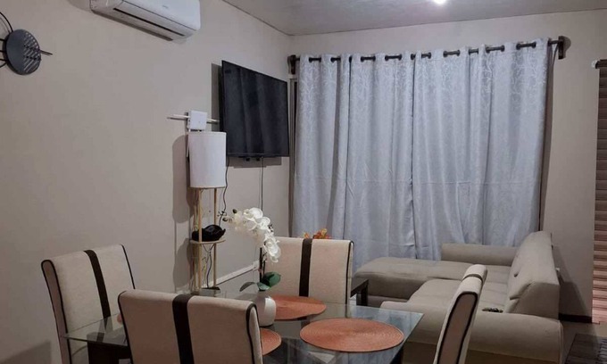 Reynosa House | Spacious house with a large patio and
