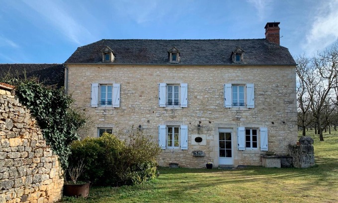 Jayac Cottage | Spacious house with garden in Jayac, 3 bedrooms