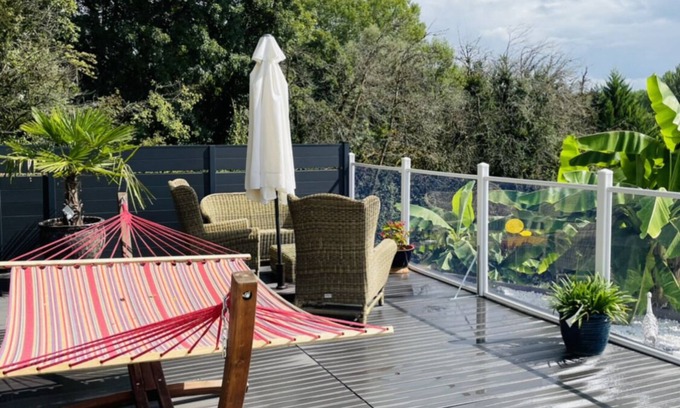 Carlux House | Inviting Home with Heated Pool, Pet & Child Friendly Stay