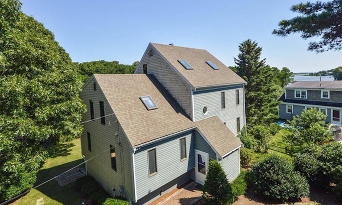 Teaticket House | Oceanfront Getaway with Breathtaking Views and Spa Access