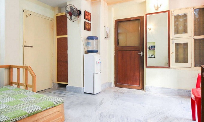 Ballygunge House | Ideal Stay with Kitchen, Breakfast & Prime Location