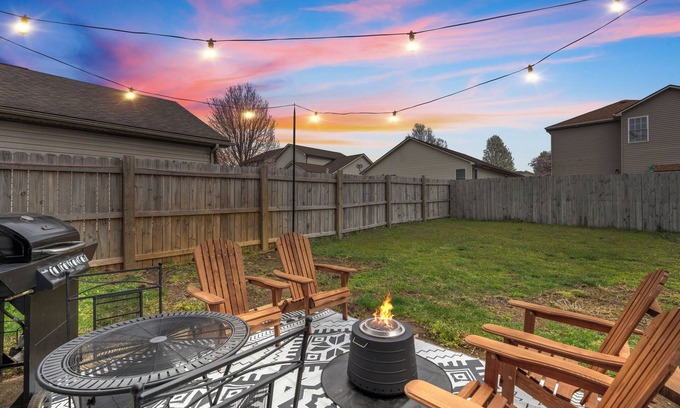 Georgetown House | Spacious King Suite/Game Room/Patio/Firepit