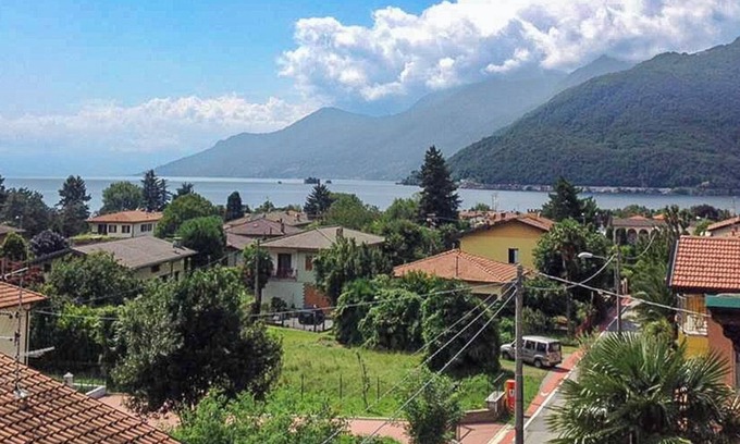 Maccagno Apartment | Bright 2-Room Apartment with Balcony & Lake Views