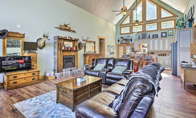 Talladega House | Spacious Lineville Home w/ Deck + Mtn Views!
