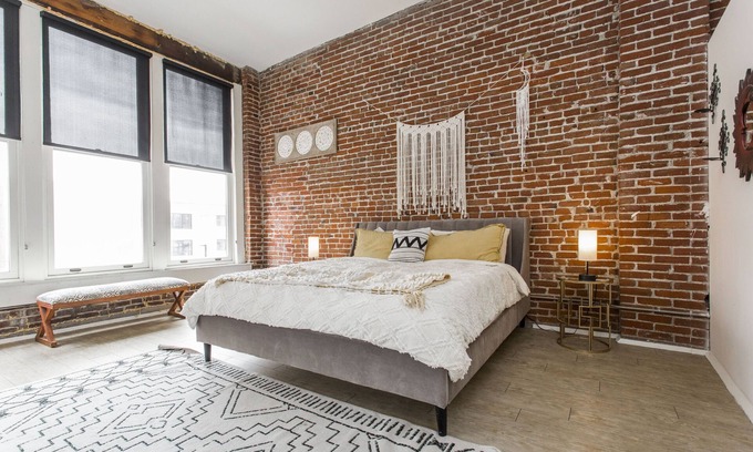 River Market Apartment | Pet-Friendly KC Grand Loft with King Bed & Top Ratings