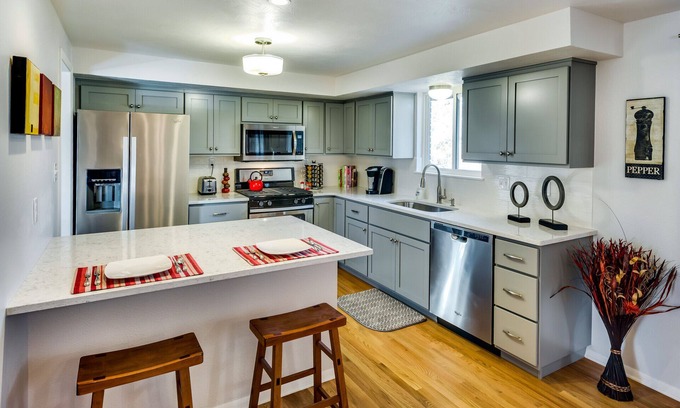 Longmont House | Delightful Longmont Retreat with Pool and Spa Amenities