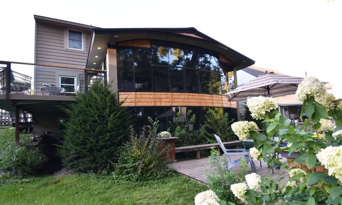 Rochester House | Elegant Escape Near Mayo Clinic - Family-Friendly Stay