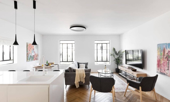 Old North Apartment | Modern 3BD Apartment with Kitchen by Sea N' Rent