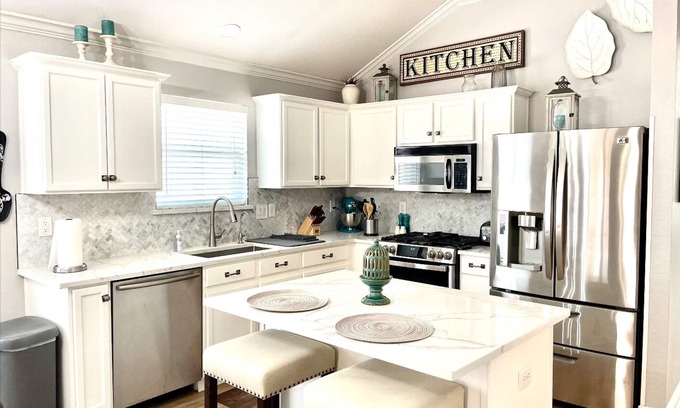 Little Elm House | Modern 4-Bedroom Home with Ocean Views and Pool