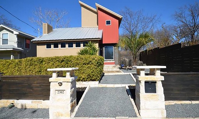 Govalle House | Modern Home on East 9th St - Steps from Downtown Fun