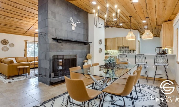 Morrison Cabin | Spacious Mountain Getaway W/ Game Room