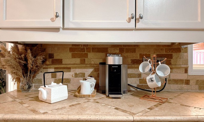York Regional Municipality House | Discover a Newmarket Oasis: Pet-Friendly & Family Ready
