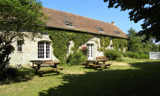 Asnieres-en-Bessin House | Cozy Holiday Home Near Omaha Beach - Pet Friendly Stays