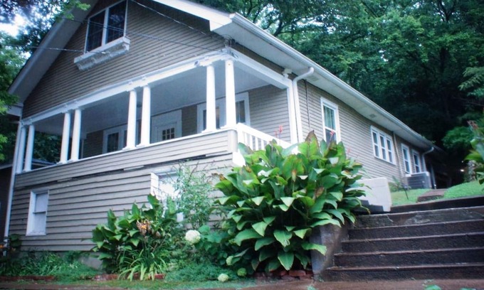 North Chattanooga House | Family-Friendly Bungalow Near Coolidge Park - Rated 9.4/10