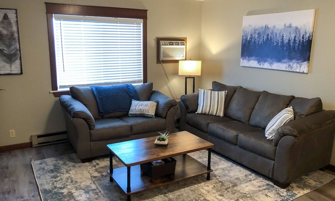 Deadwood Condo | Idyllic Northern Black Hills Couples Retreat with Kitchen