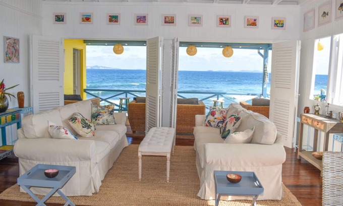 Park Bay Villa | Beachfront Villa with Pool & Ocean Views - Park Bay House