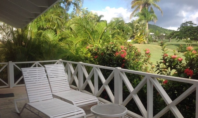 Estate Fountain Villa | Nature Lovers' Retreat with Ocean Views and Pool Access