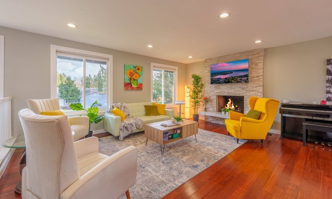 Inglewood-Finn Hill House | Pet-Friendly Home with Central AC and Fenced Yard Retreat