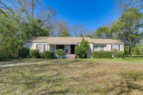 Tuskegee House | Spacious Retreat, 2 Miles to Tuskegee University
