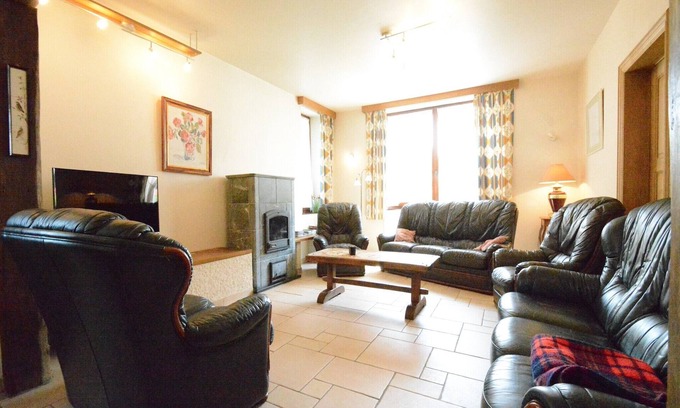 Daverdisse House | Inviting Holiday Home in Daverdisse with Spacious Terrace