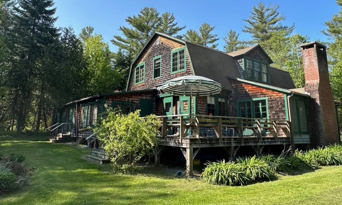 Greensboro House | Rustic Getaway on Caspian Lake: Pet-Friendly & Family Fun