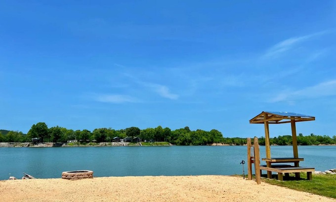 Flatwoods RV Rental | Relaxing RV Lots Near KY Lake, Minutes from Historic Clifton