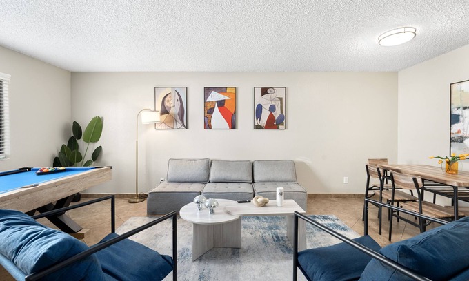 Cox Heights Apartment | Welcoming Scottsdale Condo with Pool, Near PHO Airport