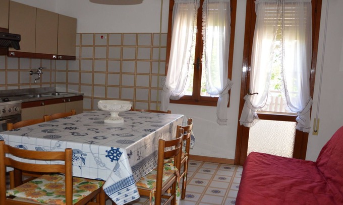 Caorle Apartment | Seaside Retreat with Spa and Pet Friendly Amenities
