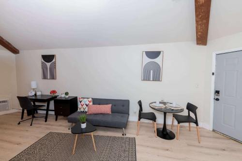 Huntsville Apartment | Spacious Studio Apt near Botanical Gardens