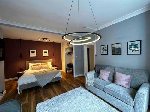Belsize Apartment | Pet-Friendly Studio for 4 Steps from Regents Park