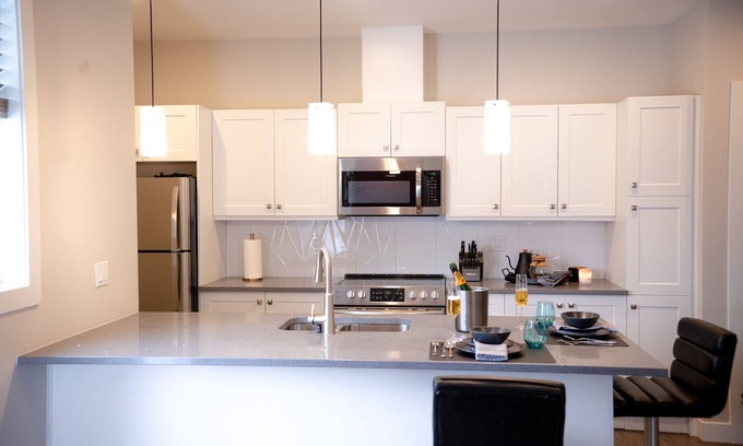 Kamloops Apartment | Eco-Friendly Studio Suite with Mountain Views & Breakfast