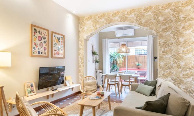 Sant Antoni Apartment | Bright Apartment with Terrace in City Center - 10/10 Rating
