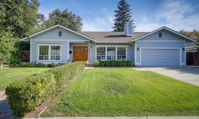 Sunnyvale House | Spacious Sunnyvale Home w/ Yard: 11 Mi to San Jose